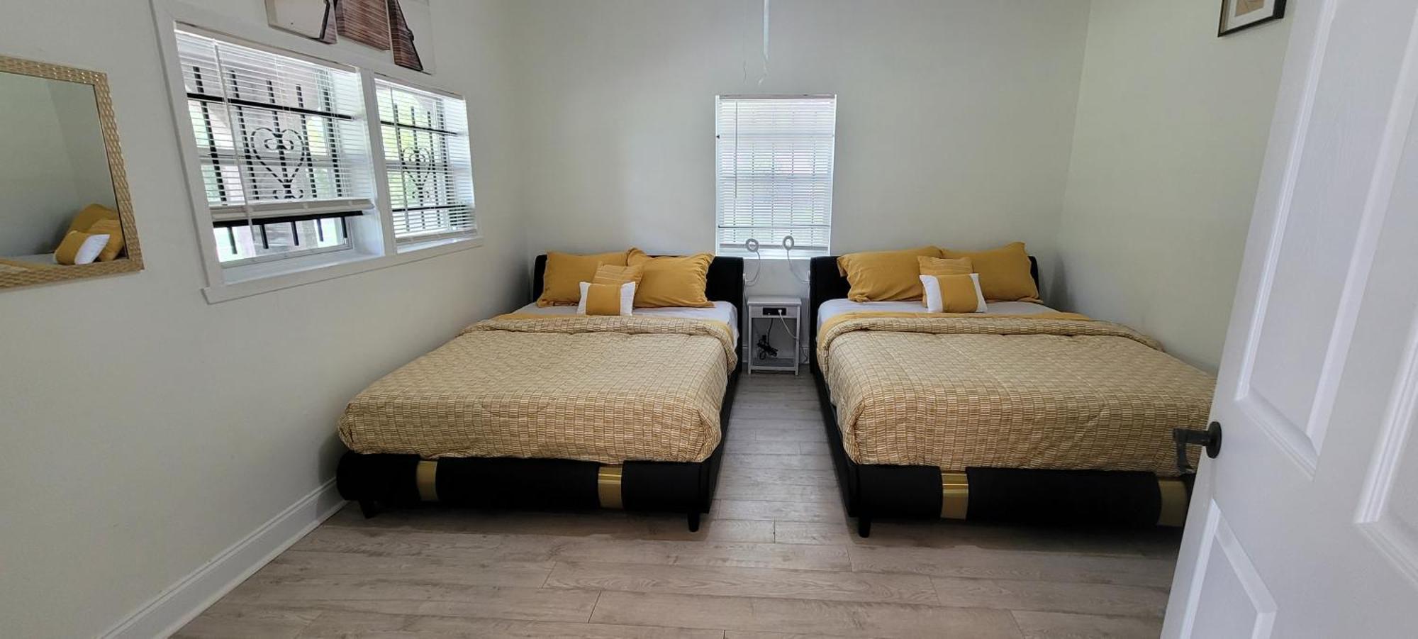Large, Central, Lovely & Cozy 4Bed/2Bath - House By Everbank Stadium Jacksonville Exteriér fotografie